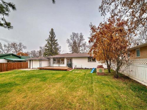 990 Cottonwood Av, Sherwood Park, AB 