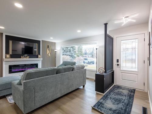 15239 83 Avenue, Edmonton, AB - Indoor Photo Showing Living Room With Fireplace