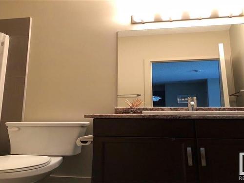 108 504 Griesbach Parade, Edmonton, AB - Indoor Photo Showing Bathroom