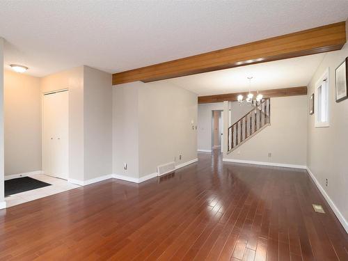 10522 21 Avenue, Edmonton, AB - Indoor Photo Showing Other Room