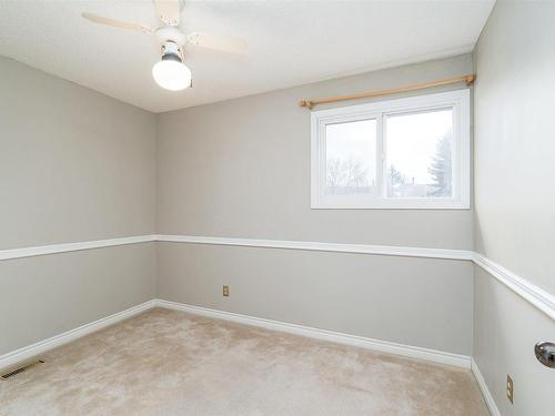 10522 21 Avenue, Edmonton, AB - Indoor Photo Showing Other Room