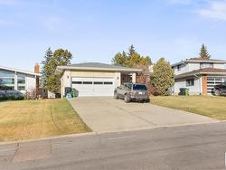 7912 44 AV NW NW  Edmonton, AB T6K 0Z2