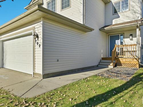 702 Fairway Dr, Stony Plain, AB 