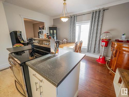 11636 95A Street, Edmonton, AB - Indoor Photo Showing Kitchen