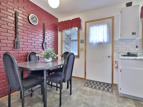 5152 32 Street, Rural Wetaskiwin County, AB - Indoor Photo Showing Dining Room