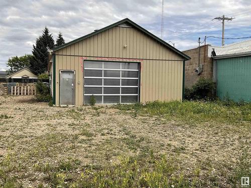 706 1 Street, Thorhild, AB 