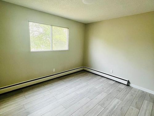 37 13230 Fort Road, Edmonton, AB - Indoor Photo Showing Other Room