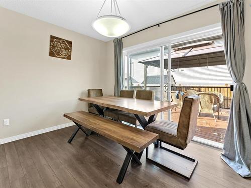 720 40 Avenue, Edmonton, AB - Indoor Photo Showing Dining Room