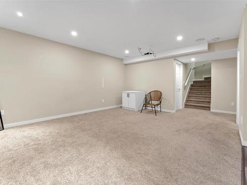 720 40 Avenue, Edmonton, AB - Indoor Photo Showing Other Room