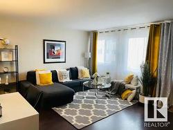 #206 10644 113 ST NW  Edmonton, AB T5H 3H6