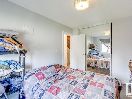 748 Saddleback Road, Edmonton, AB - Indoor Photo Showing Bedroom