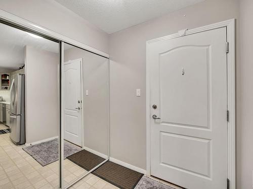 132 592 Hooke Road, Edmonton, AB - Indoor Photo Showing Other Room