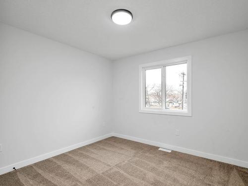 11932 64 St Nw Nw, Edmonton, AB 