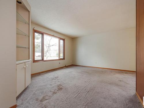 5105 57 Avenue, Leduc, AB - Indoor Photo Showing Other Room