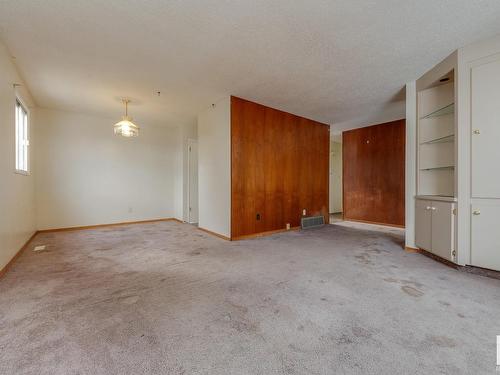 5105 57 Avenue, Leduc, AB - Indoor Photo Showing Other Room