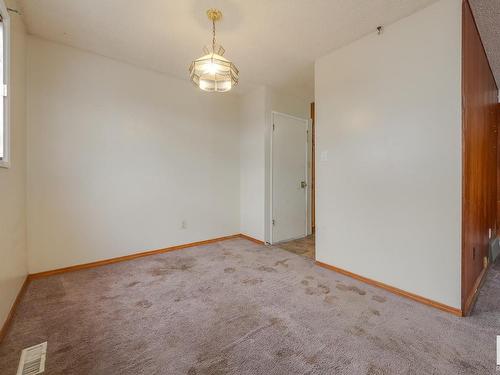 5105 57 Avenue, Leduc, AB - Indoor Photo Showing Other Room