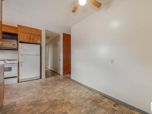 5105 57 Avenue, Leduc, AB - Indoor Photo Showing Kitchen