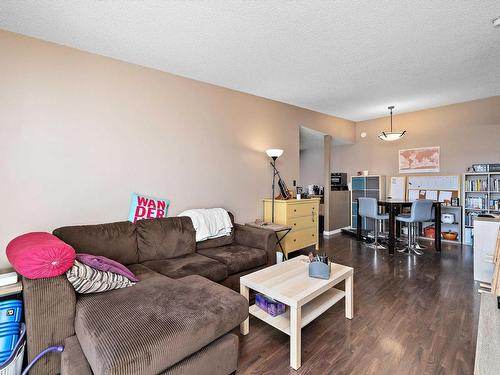 402 15503 106 Street, Edmonton, AB - Indoor Photo Showing Living Room