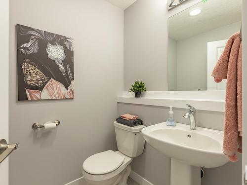 65 Hilton Cove, Spruce Grove, AB - Indoor Photo Showing Bathroom