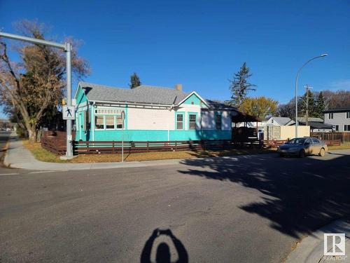 11303 86 Street, Edmonton, AB - Outdoor