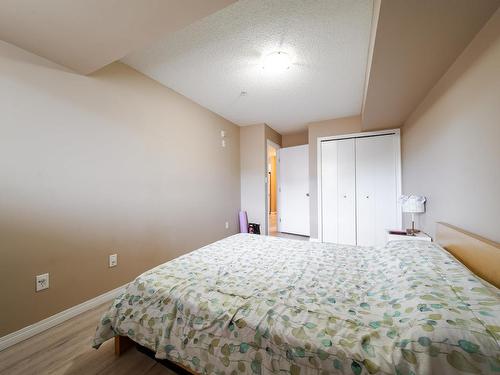 209 8117 114 Avenue, Edmonton, AB - Indoor Photo Showing Bedroom