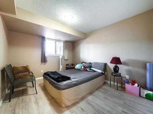 209 8117 114 Avenue, Edmonton, AB - Indoor Photo Showing Bedroom