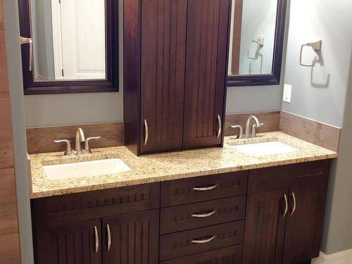 5102 53A Avenue, Legal, AB - Indoor Photo Showing Bathroom