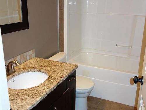 5102 53A Avenue, Legal, AB - Indoor Photo Showing Bathroom