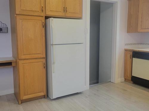 4813 64 Street, Camrose, AB - Indoor Photo Showing Kitchen