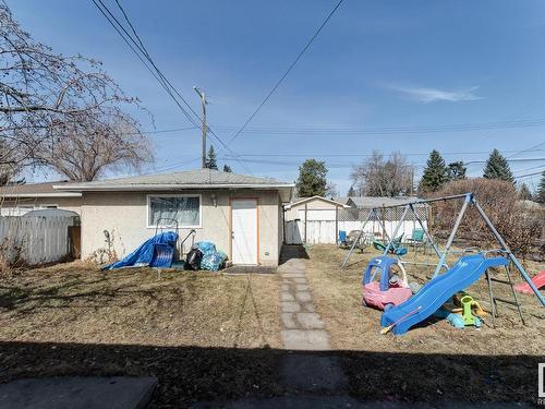 10560 52 Avenue, Edmonton, AB - Outdoor