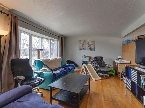 10560 52 Avenue, Edmonton, AB - Indoor