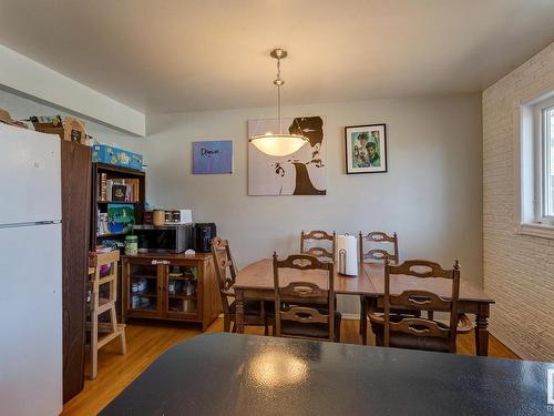 10560 52 Avenue, Edmonton, AB - Indoor Photo Showing Dining Room