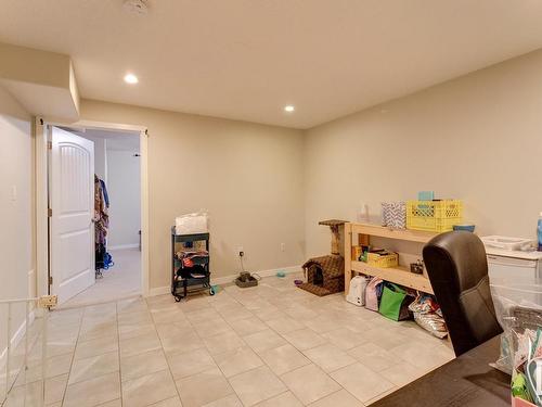 10560 52 Avenue, Edmonton, AB - Indoor