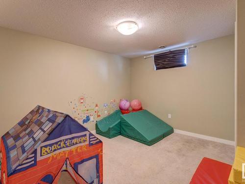 10560 52 Avenue, Edmonton, AB - Indoor Photo Showing Other Room