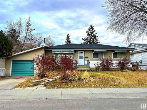 8727 163 St Nw, Edmonton, AB 