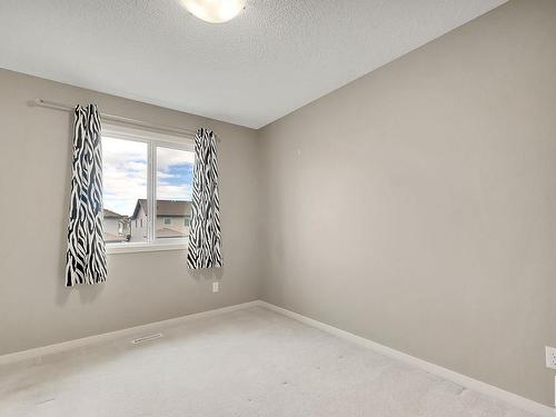 880 Cy Becker Drive, Edmonton, AB - Indoor Photo Showing Other Room