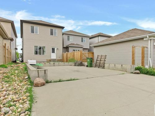 880 Cy Becker Drive, Edmonton, AB - Outdoor With Exterior