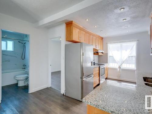 11409 90 Street, Edmonton, AB - Indoor Photo Showing Kitchen