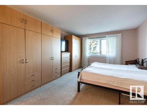 411 14810 51 Avenue, Edmonton, AB - Indoor Photo Showing Bedroom