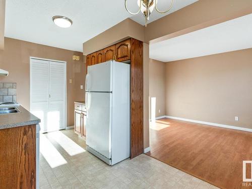 9 14115 82 Street, Edmonton, AB - Indoor Photo Showing Kitchen With Double Sink