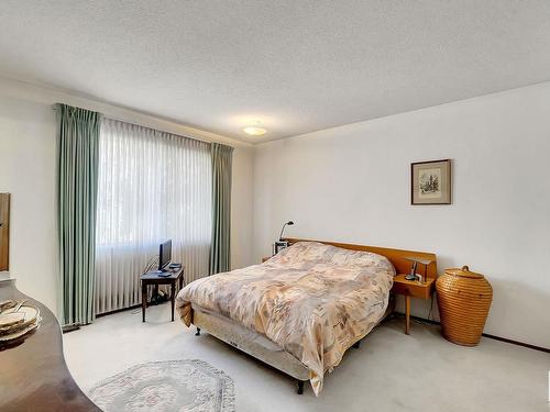 2A Westbrook Drive, Edmonton, AB - Indoor Photo Showing Bedroom