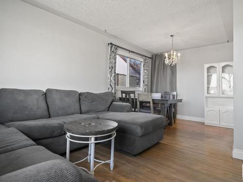 12232 140 Street Nw, Edmonton, AB - Indoor Photo Showing Living Room