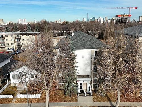 301 10528 77 Avenue, Edmonton, AB - Outdoor