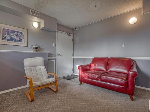 301 10528 77 Avenue, Edmonton, AB - Indoor