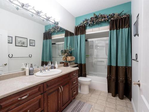 54010 Rge Road 41, Rural Lac Ste. Anne County, AB - Indoor Photo Showing Bathroom