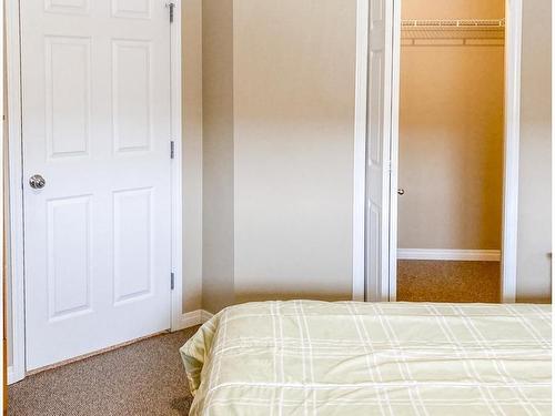 114 178 Bridgeport Boulevard, Leduc, AB - Indoor Photo Showing Bedroom