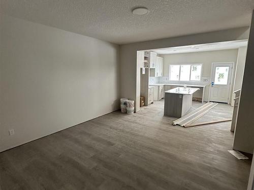 2199 Muckleplum Crescent, Edmonton, AB - Indoor Photo Showing Other Room