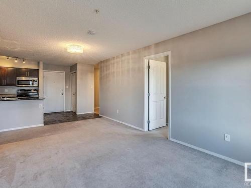 Edmonton, AB - Indoor Photo Showing Kitchen