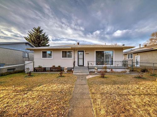 10415 Lauder Avenue, Edmonton, AB - Outdoor With Deck Patio Veranda