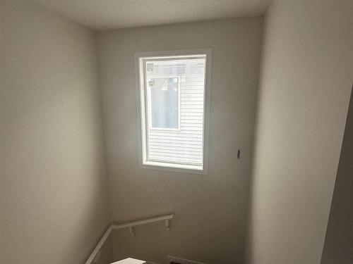 6308 King Wynd, Edmonton, AB - Indoor Photo Showing Other Room